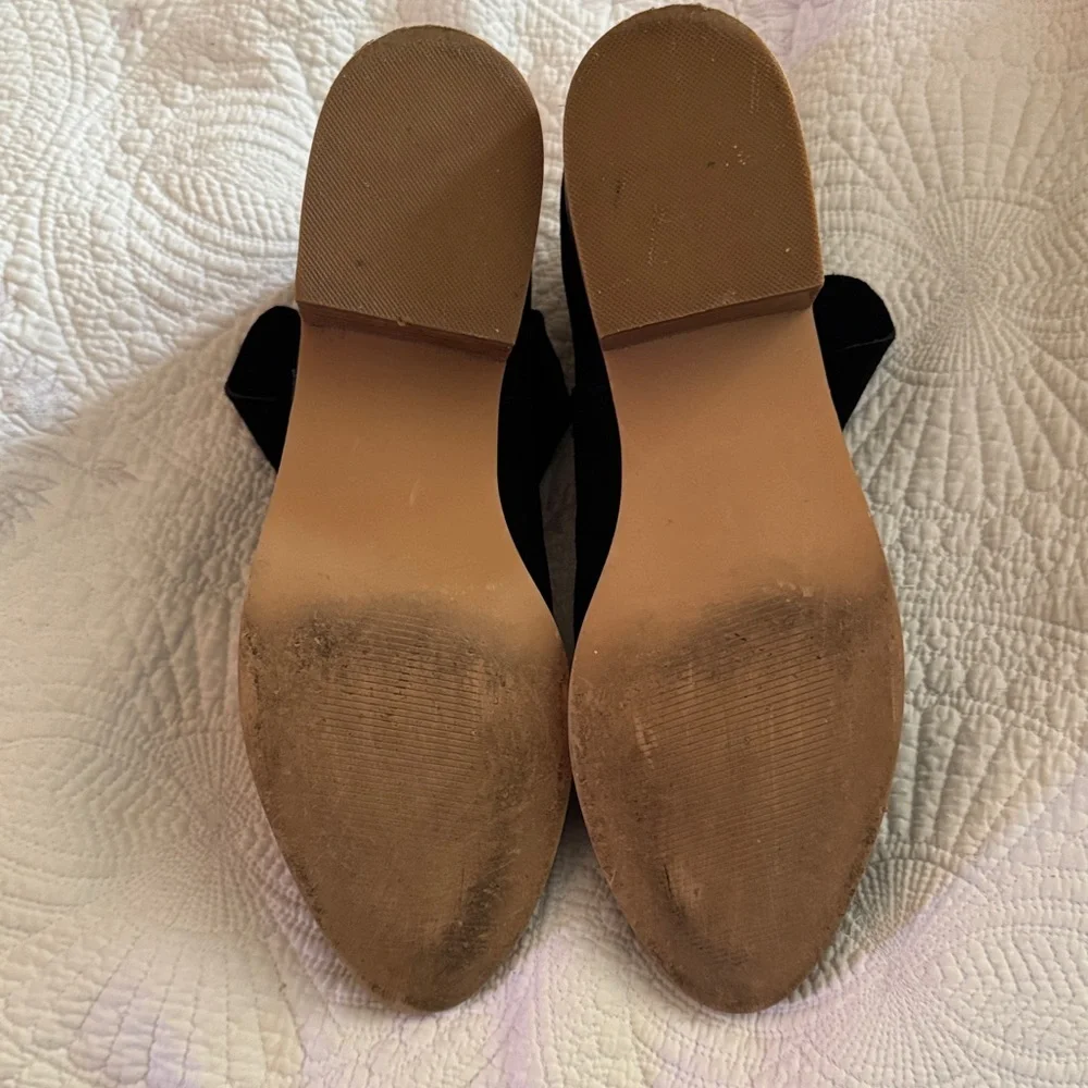 Steve Madden Black Suede Ankle Booties Sz 10 - Picture 2 of 5